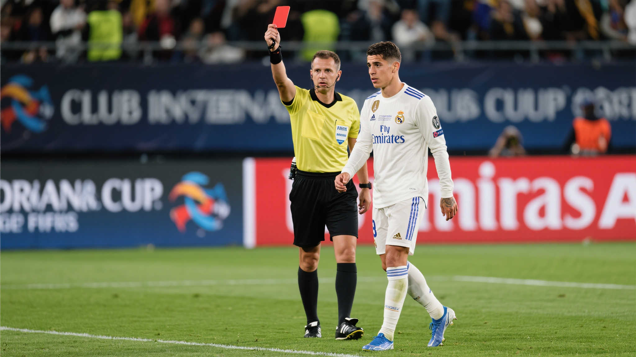 第7分钟染红，阿森西奥创下俱乐部洲际杯65年未见之纪录